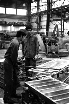 Industriarbejdere i 1970erne. Foto: Uwe Bødevadt