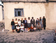 Sevki Nart med hans familie i Tyrkiet. Privatfoto